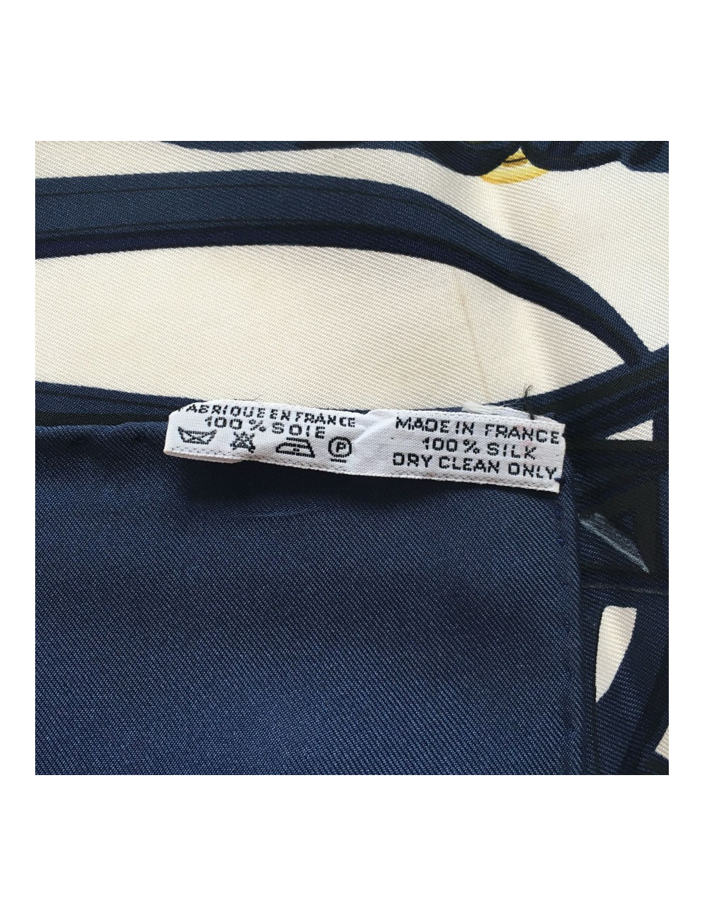 Carré "Brides de Gala" en soie bleu blanc