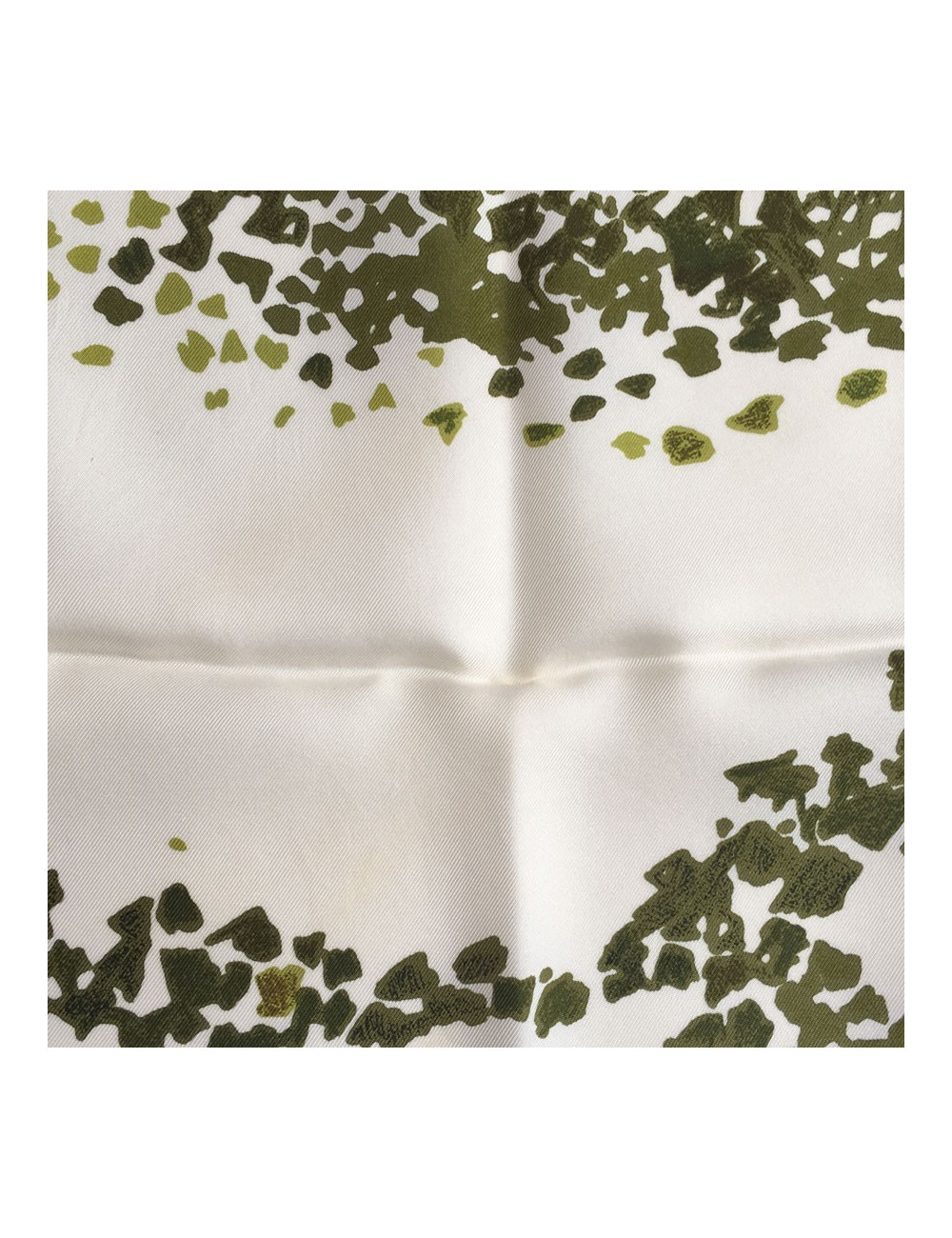Square three leaves Hermes silk white and green