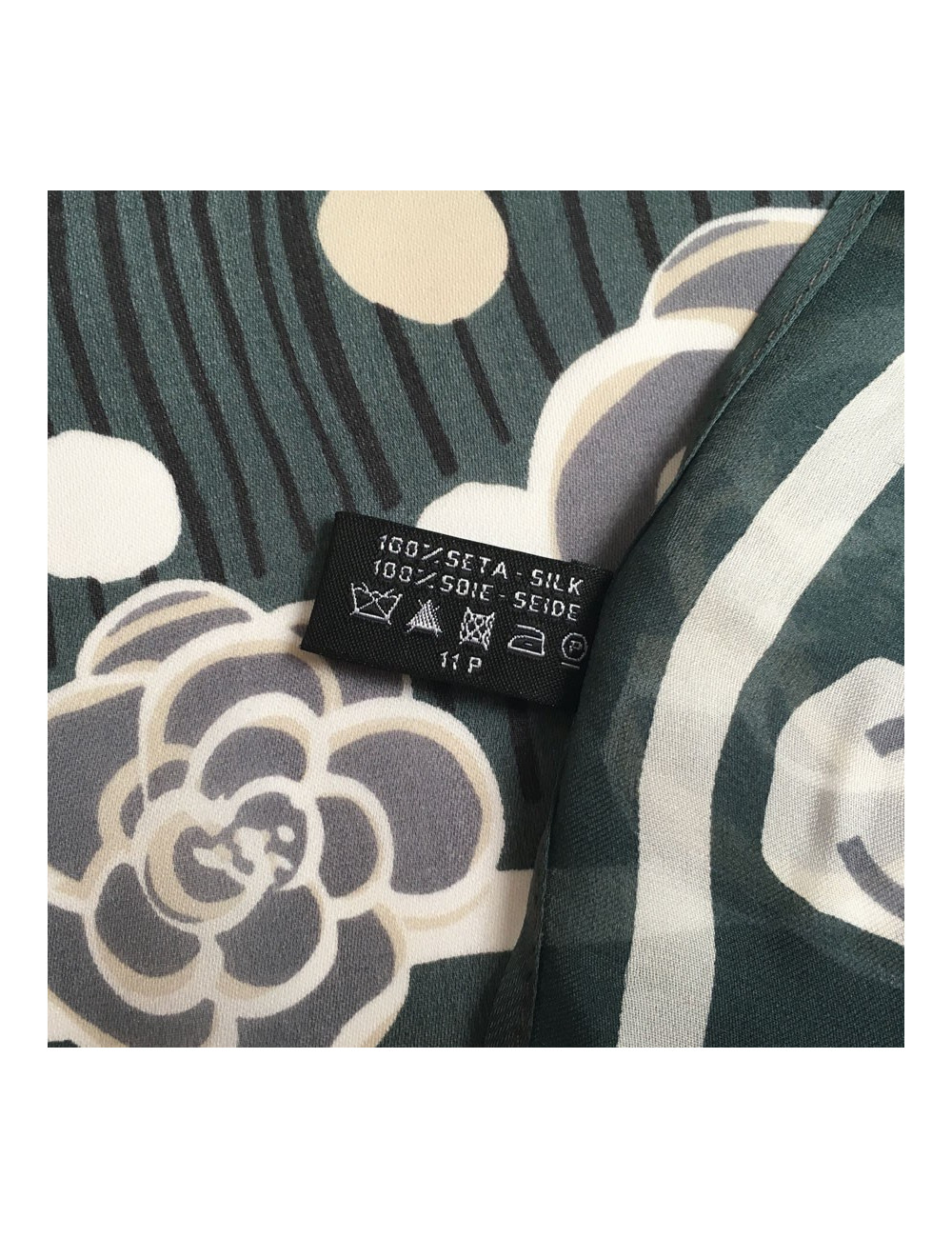 Square CHANEL anthracite silk