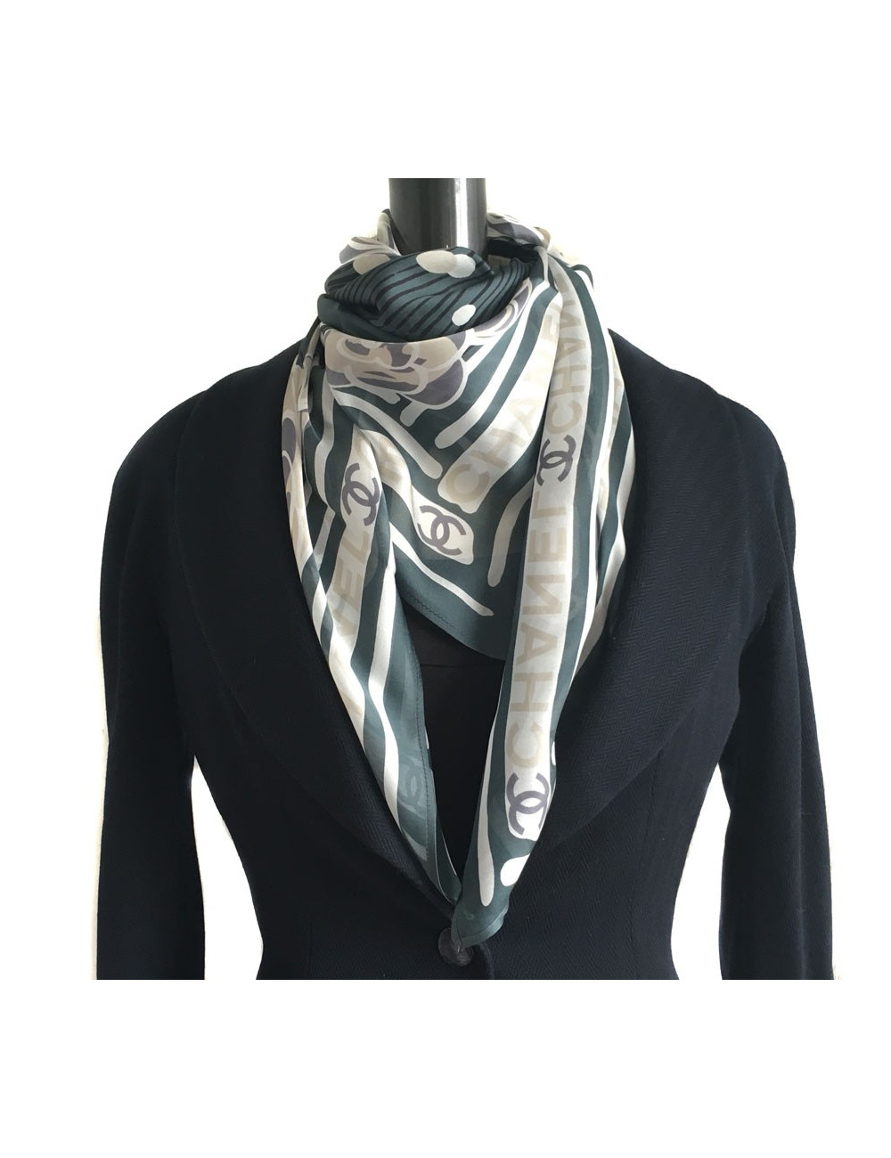 Carré CHANEL soie anthracite