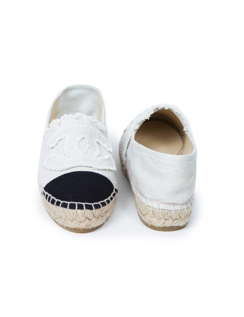 CHANEL T 35 two-tone canvas sneakers