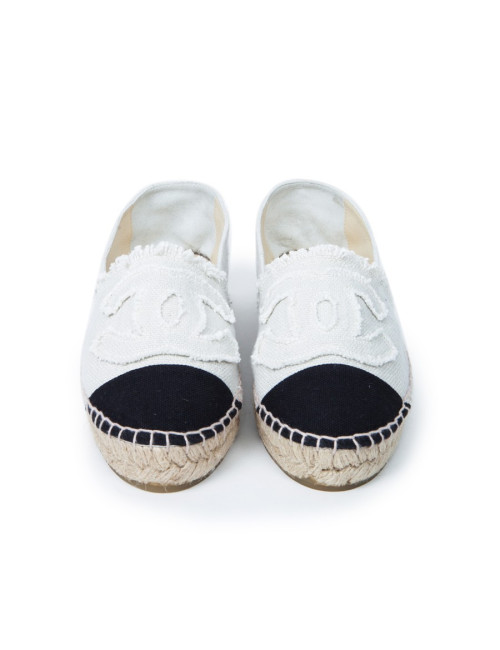 CHANEL T 35 two-tone canvas sneakers