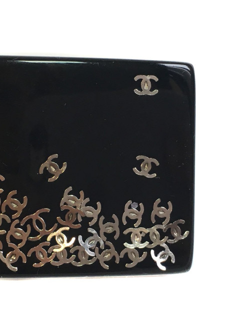 Barrette CHANEL Golden CC inclusion