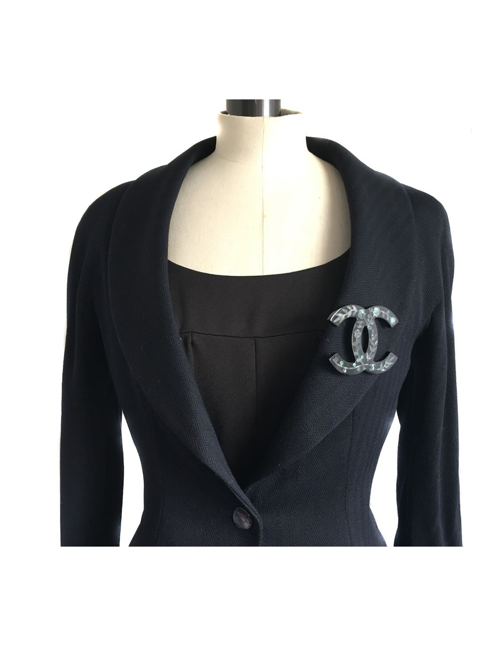 Broche CHANEL émail noir