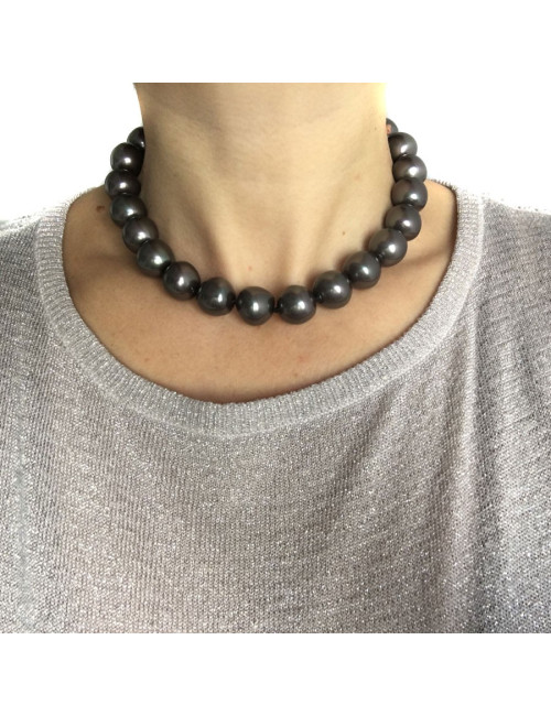 Collier CHRISTIAN DIOR en perles nacrées grises Vintage