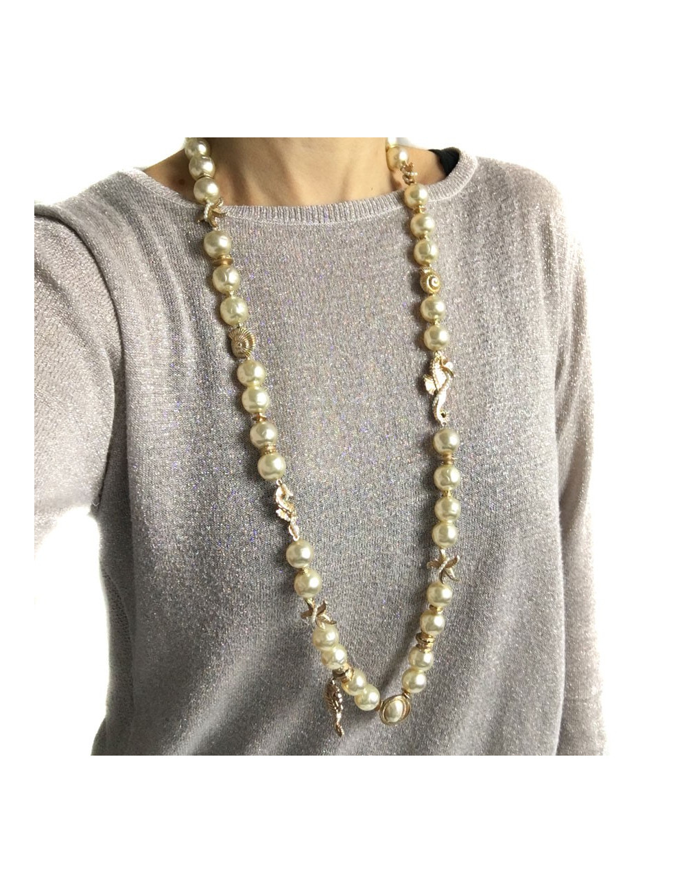 CHRISTIAN DIOR necklace Pearly beads and shells