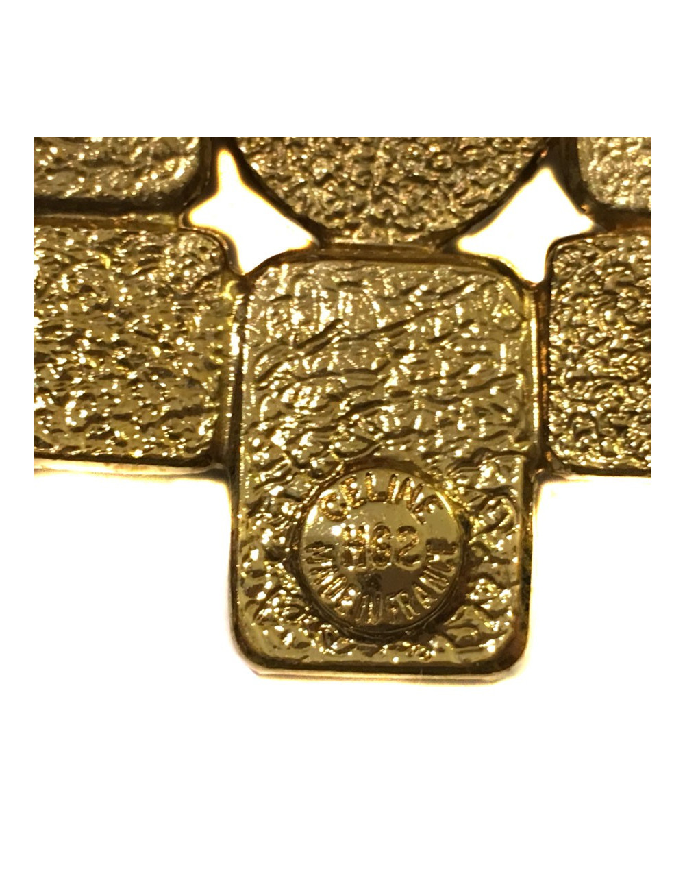 Broche croix CELINE en métal doré