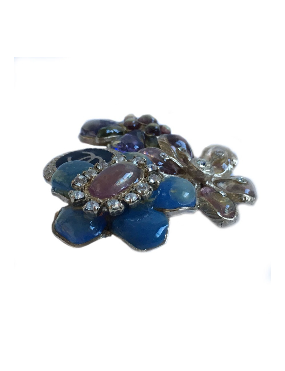 Couture CHANEL brooch in molten glass, rhinestones and black enamel