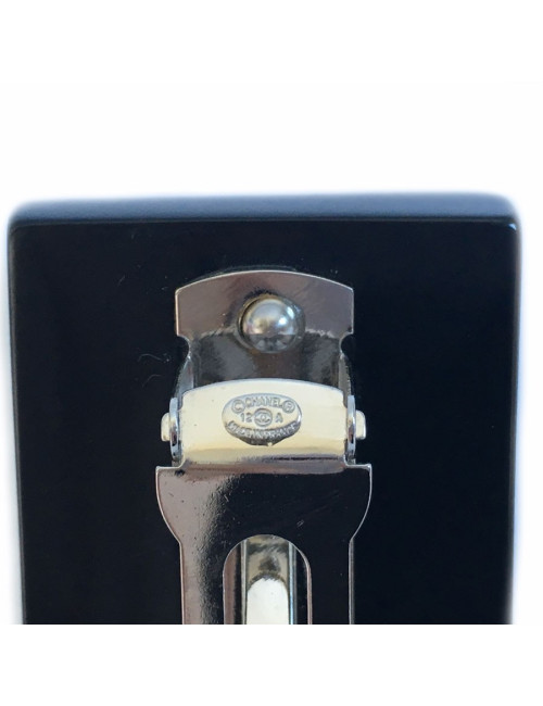 To inclusion of CC CHANEL silver hair Barrette