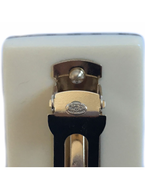 Barrette hair CHANEL beige with inclusion of golden chains