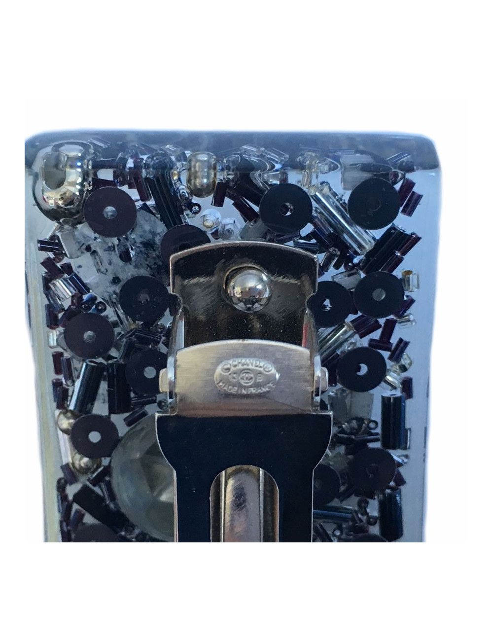 Barrette hair CHANEL with inclusion of pearls