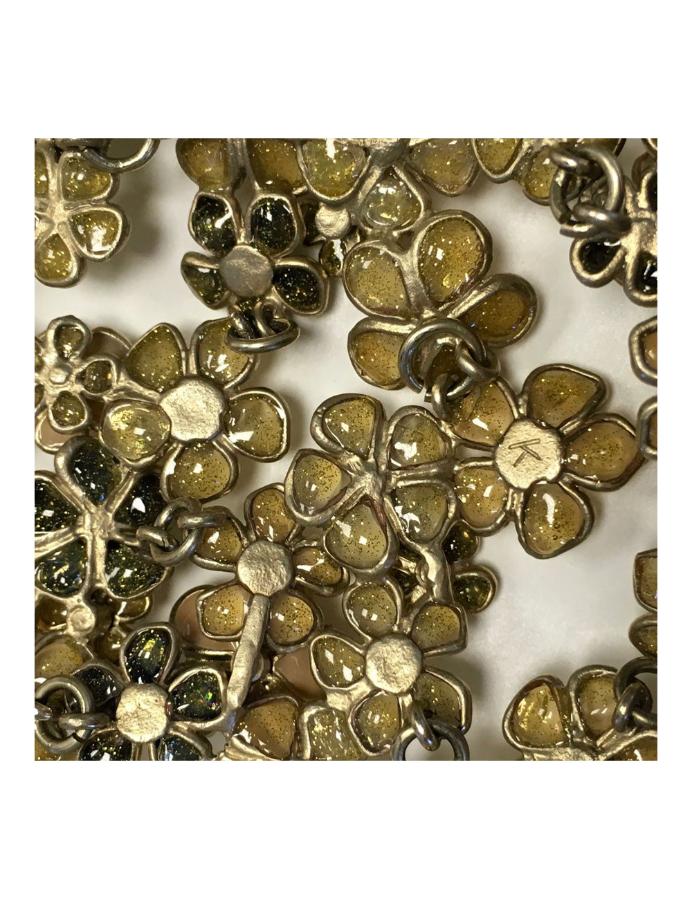 Collier plastron CHANEL fleurettes