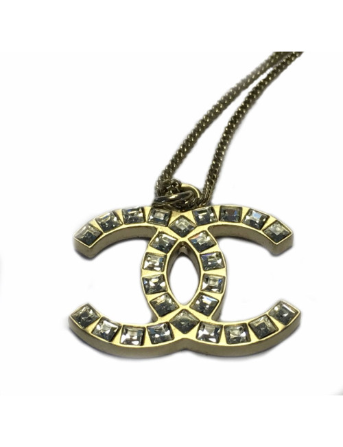 Collier CHANEL avec pendentif  double C en strass 