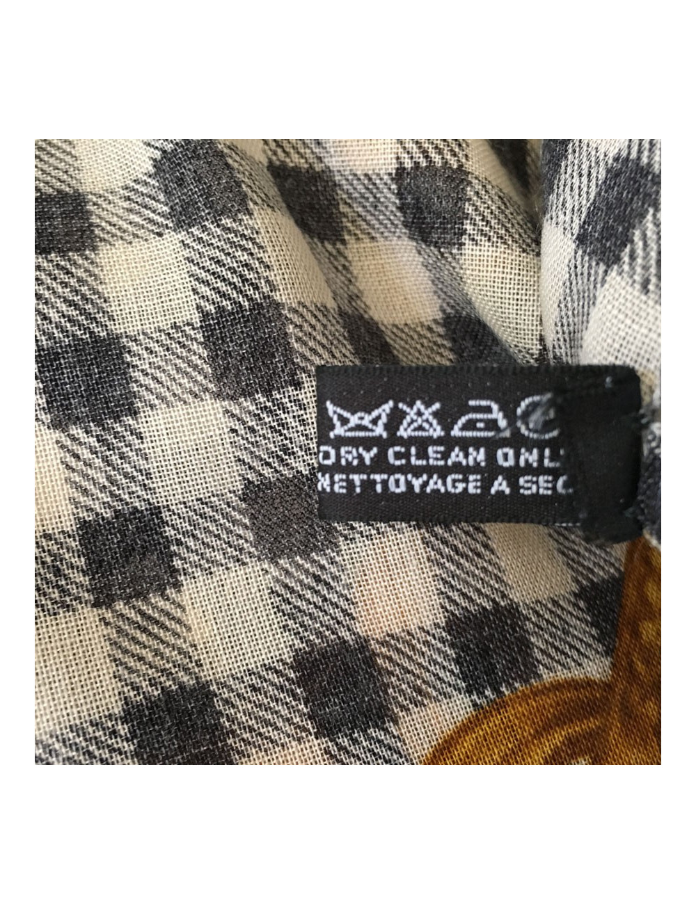 Square silk CHANEL Collector