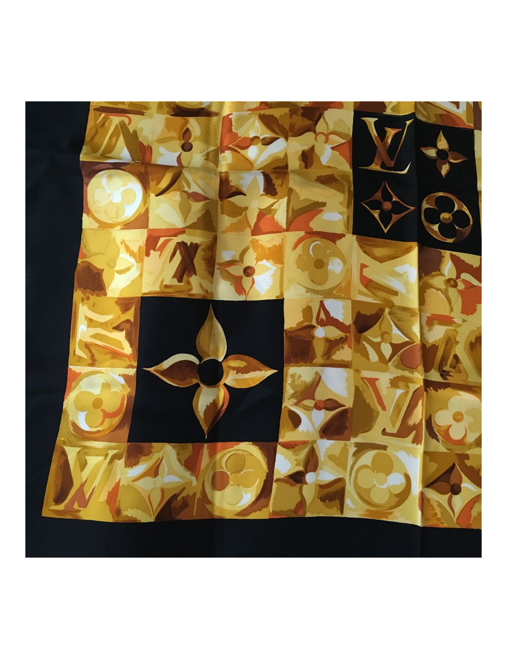 LOUIS VUITTON silk square
