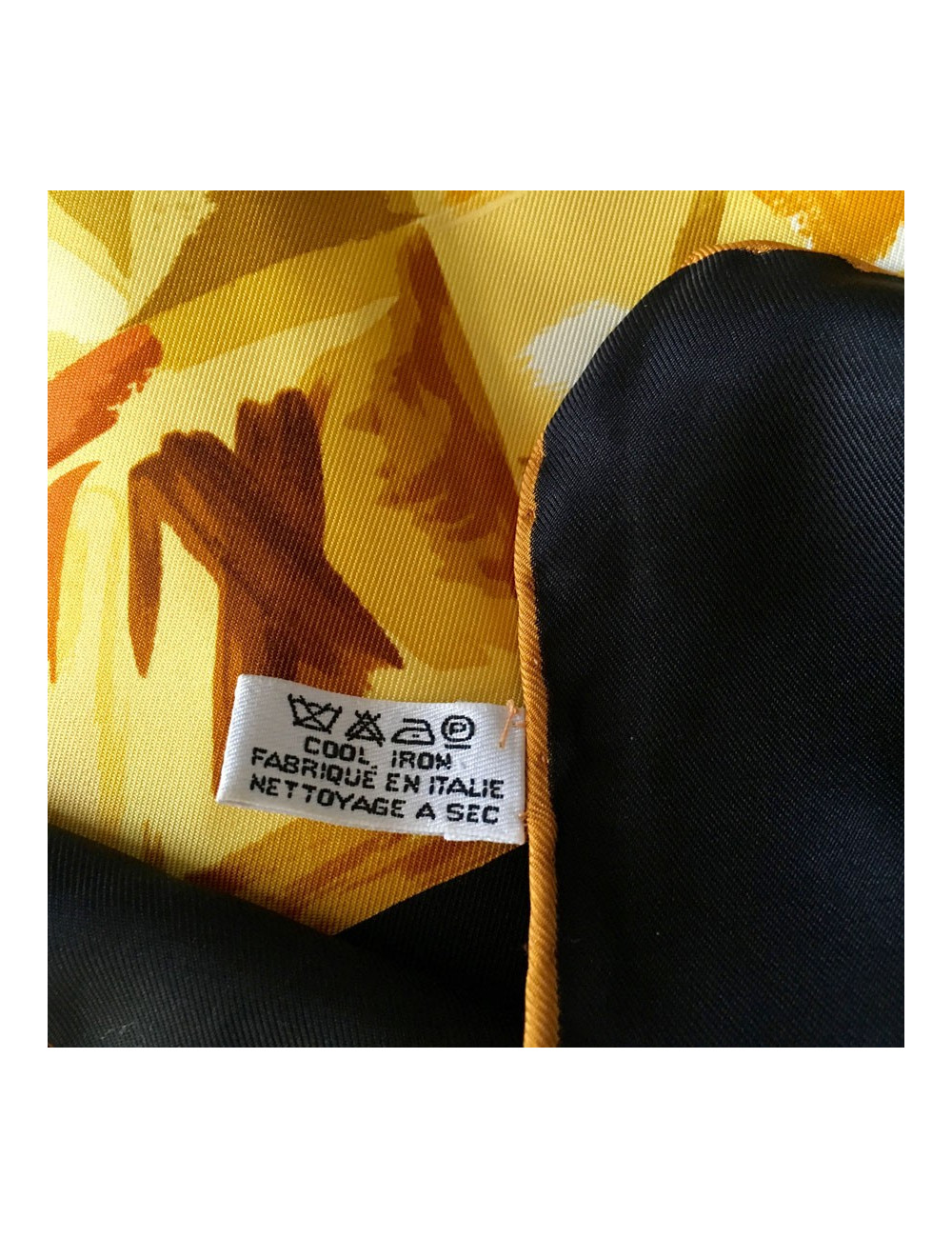 LOUIS VUITTON silk square