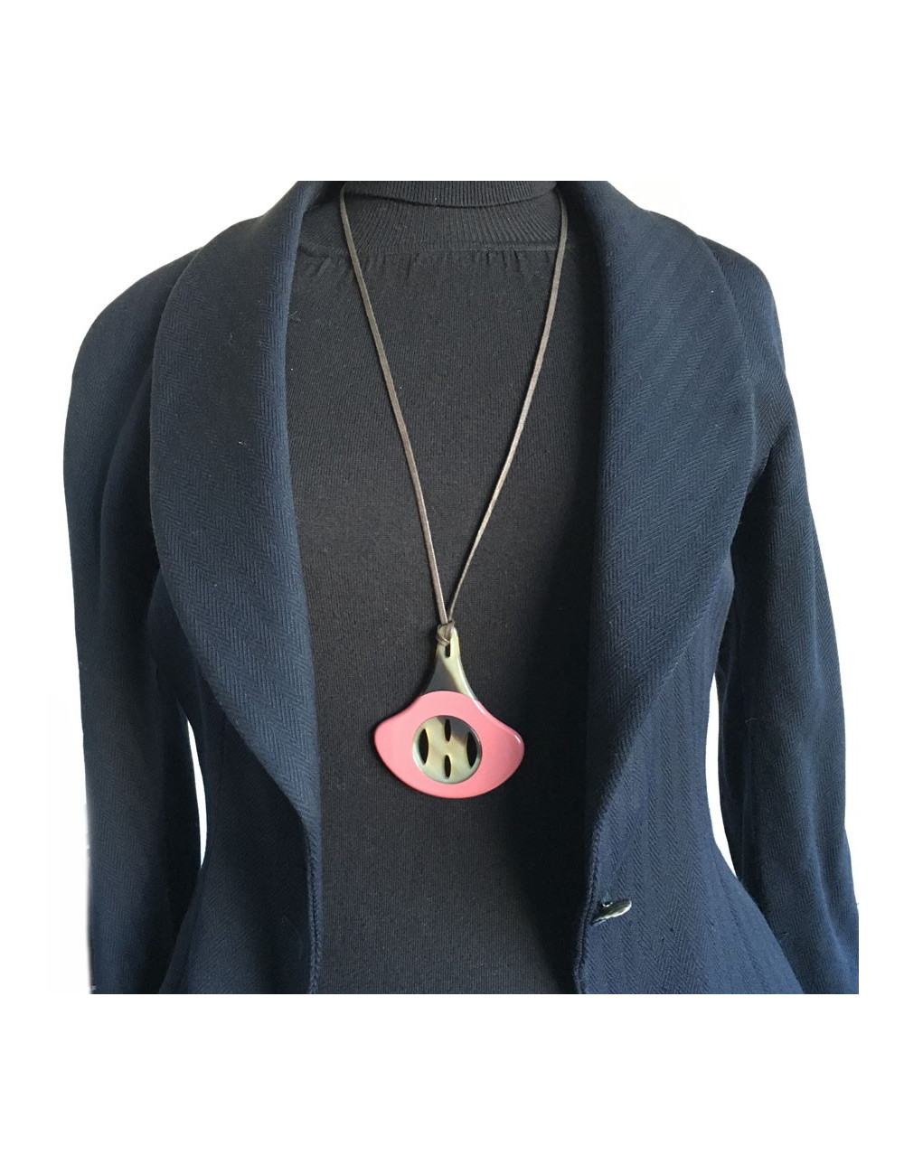 Pendentif HERMES avec cordon marron