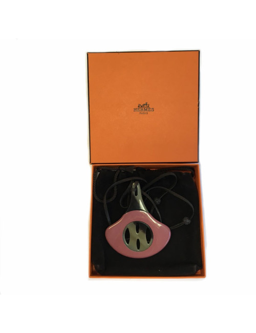 Pendentif HERMES avec cordon marron