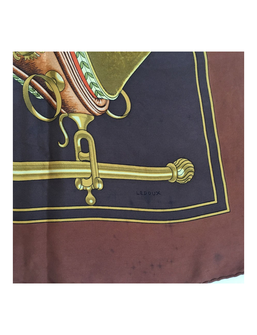 Square HERMES "Carrick to pump" Brown silk