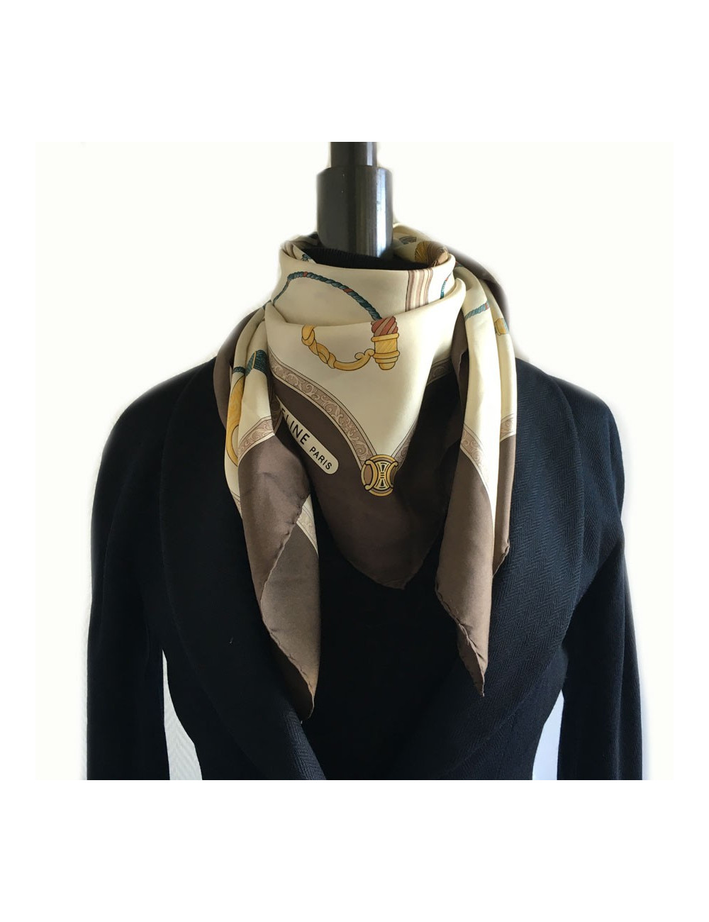  Foulard CELINE "Un nom, un style" en soie