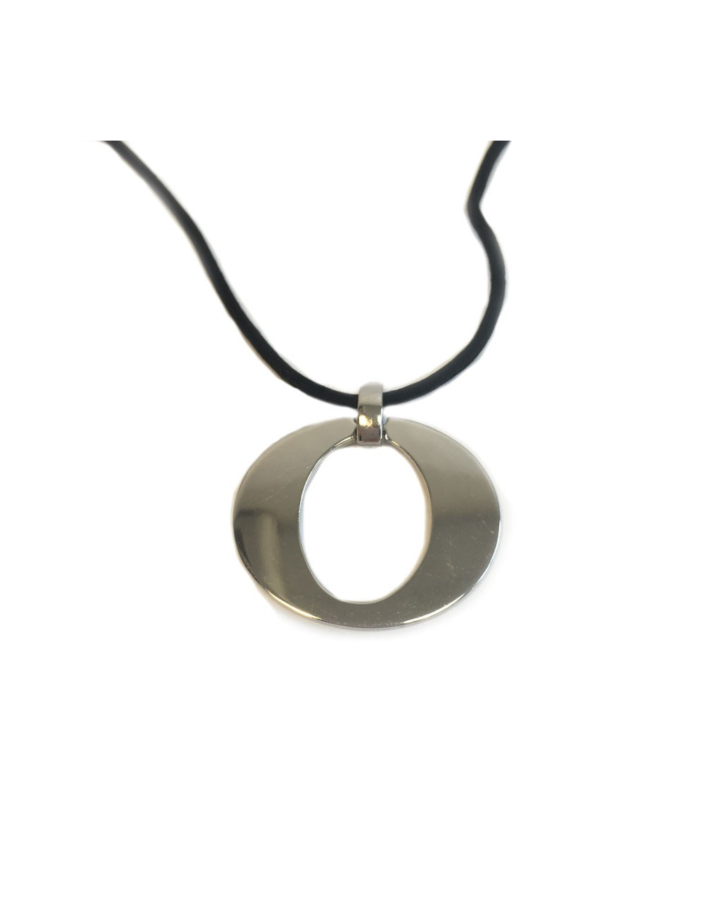 Pendentif DIOR argenté sur cordon noir