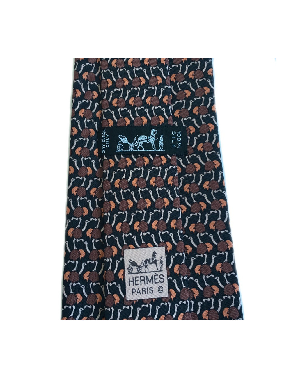 HERMÈS tie in black scarf on ground ostrich
