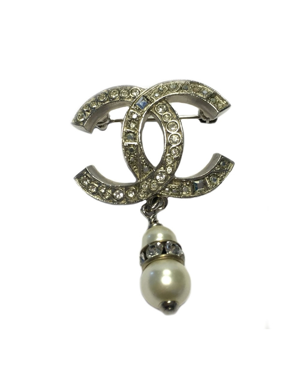 Broche CC CHANEL en strass et perle nacrée