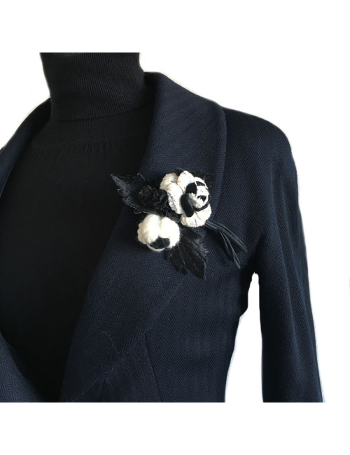 CHANEL brooch in white tweed and black fabric