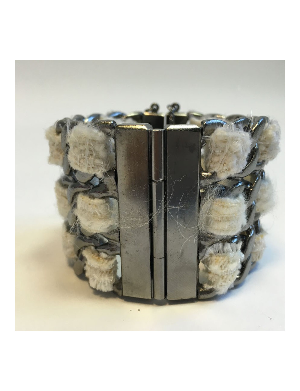 CHANEL cuff in silver and white tweed