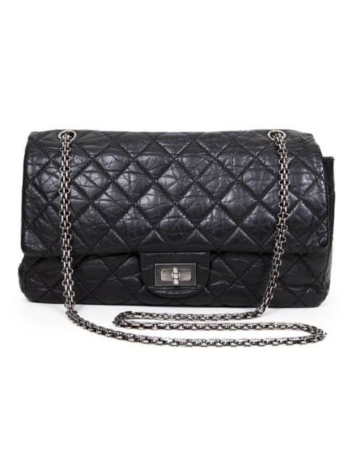 Sac 255 CHANEL cuir veilli noir