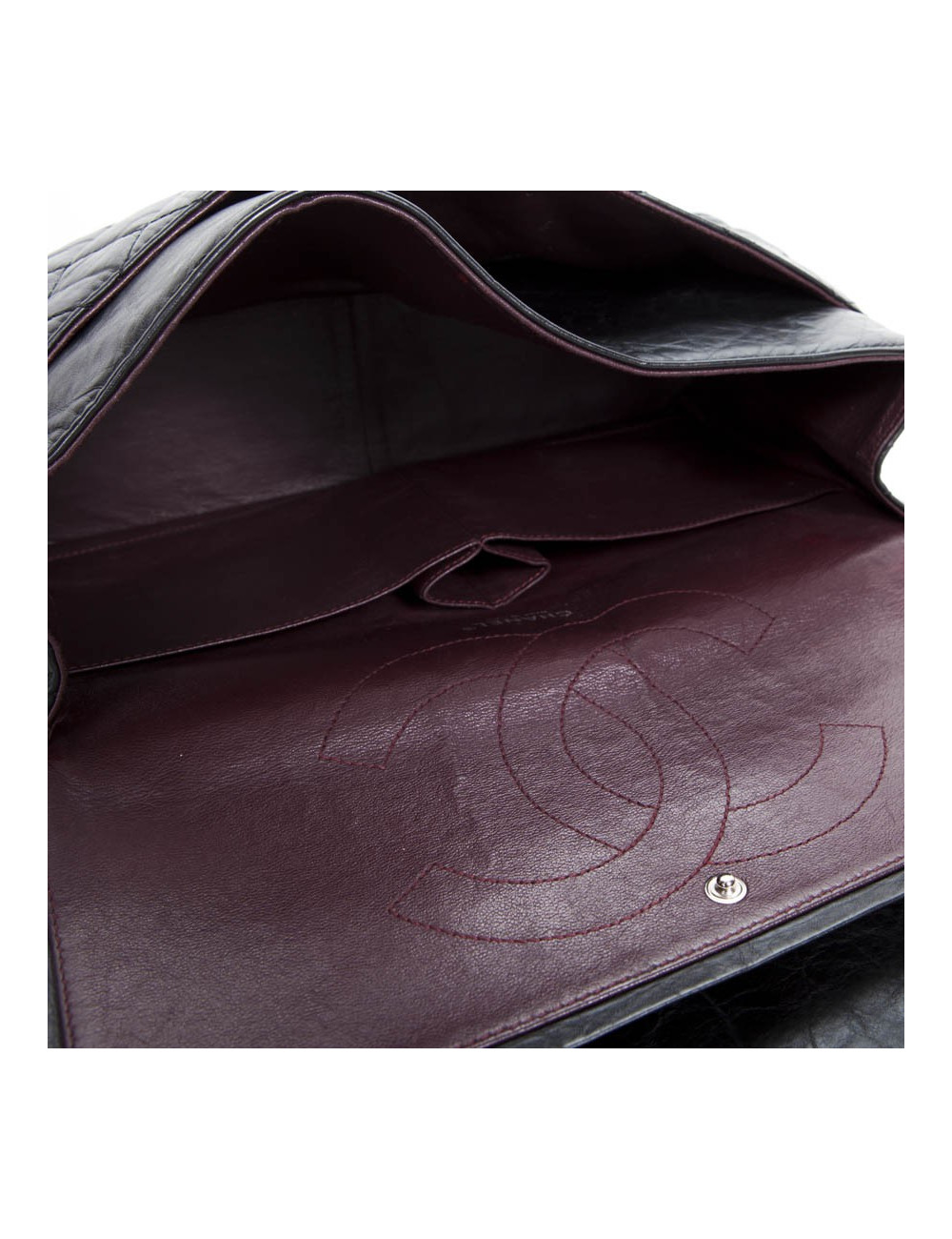 Sac 255 CHANEL cuir veilli noir