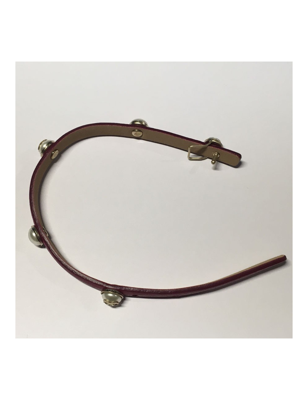 Fuchsia leather CHANEL bracelet and a half Pearly beads