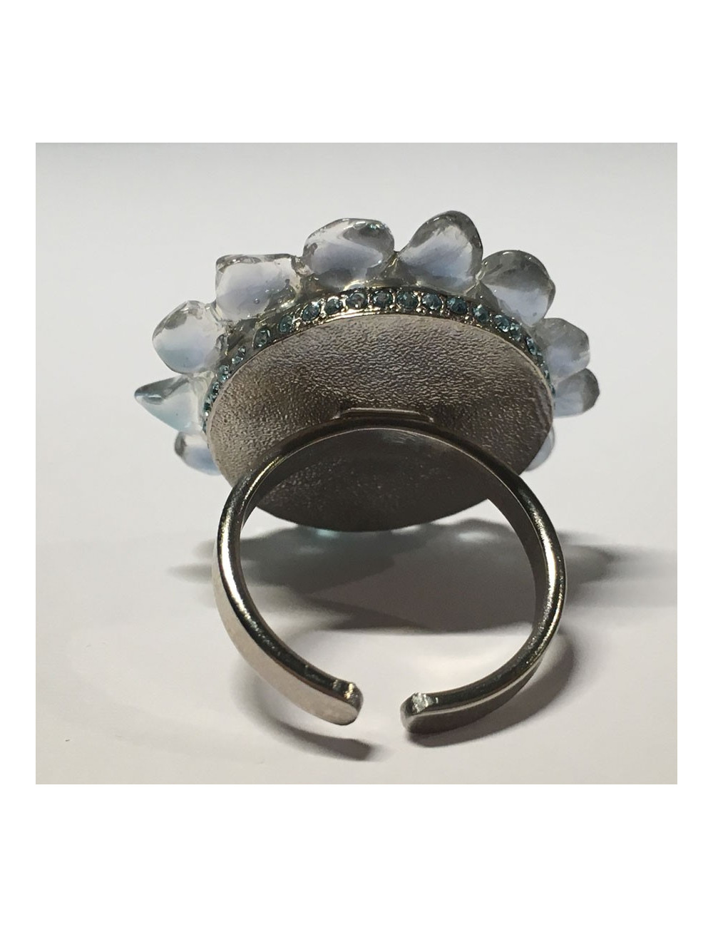 Ring flower CHANEL high resin and blue rhinestones sewing