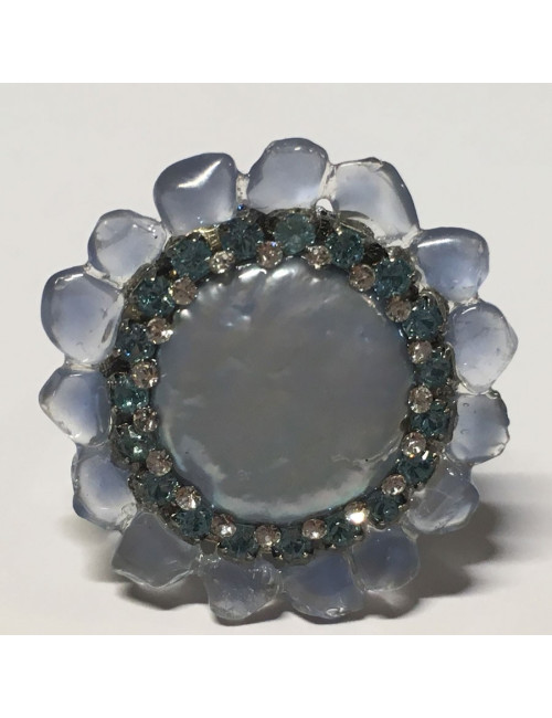 Bague CHANEL haute couture fleur en pierre bleue et strass bleu