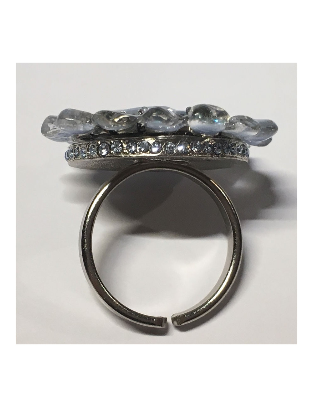 Bague CHANEL haute couture fleur en pierre bleue et strass bleu