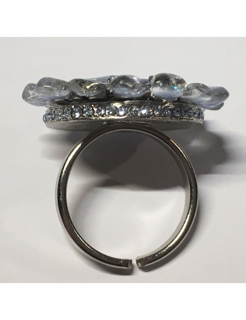 Ring flower CHANEL couture T49 in resin and blue rhinestone flower