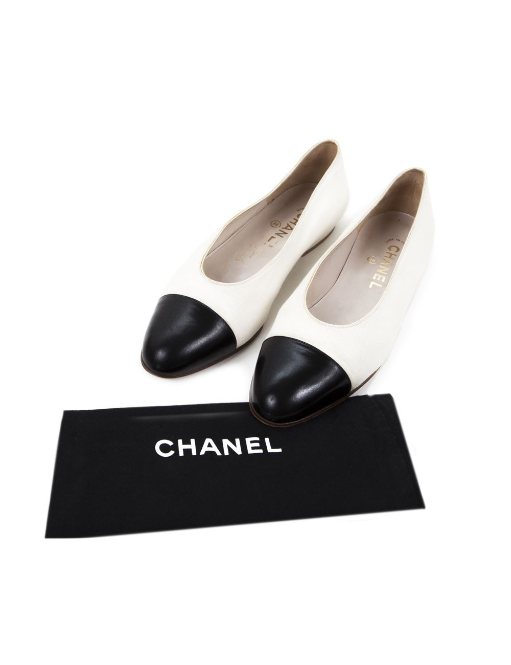 Ballerinas two-tone CHANEL T38