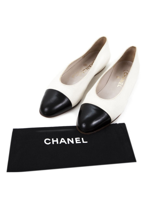 Ballerinas two-tone CHANEL T38