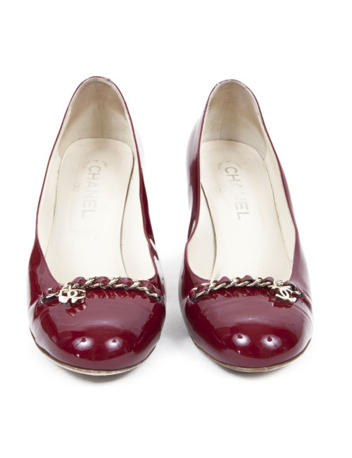 Escarpins CHANEL t 39.5 C cuir verni bordeaux