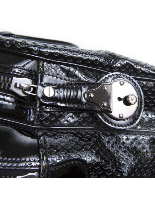 Sac BURBERRY cuir perforé verni noir