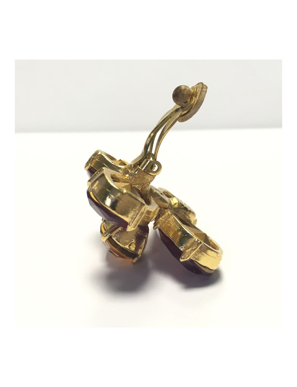 YSL pin and clips of YVES SAINT LAURENT vintage ear ornament