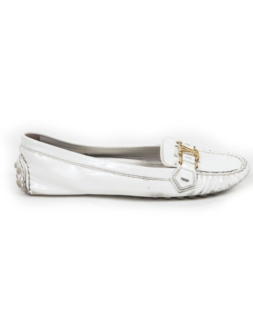 Mocassins LOUIS VUITTON t  cuir verni blanc