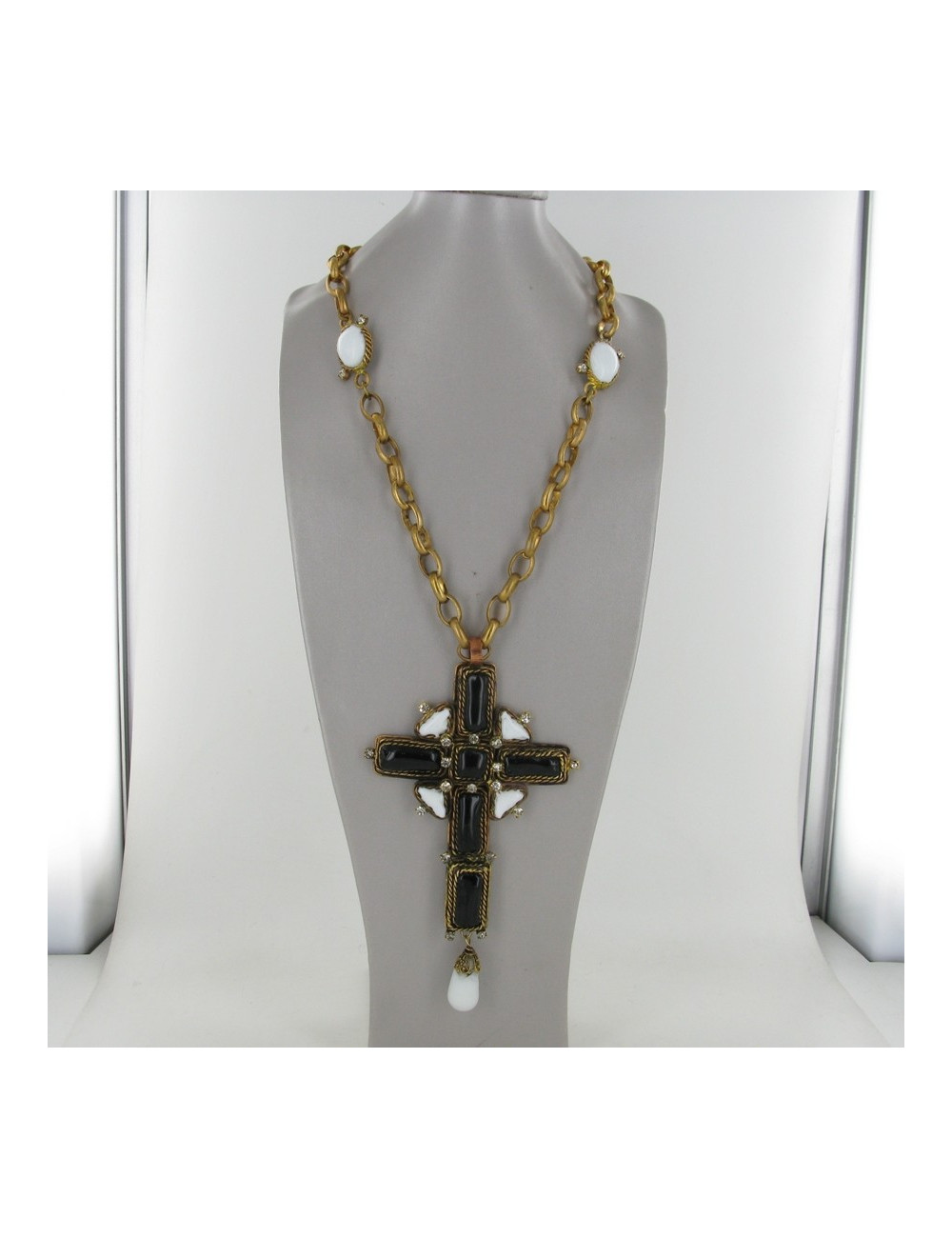 Collier croix collection "Légende" MARGUERITE DE VALOIS