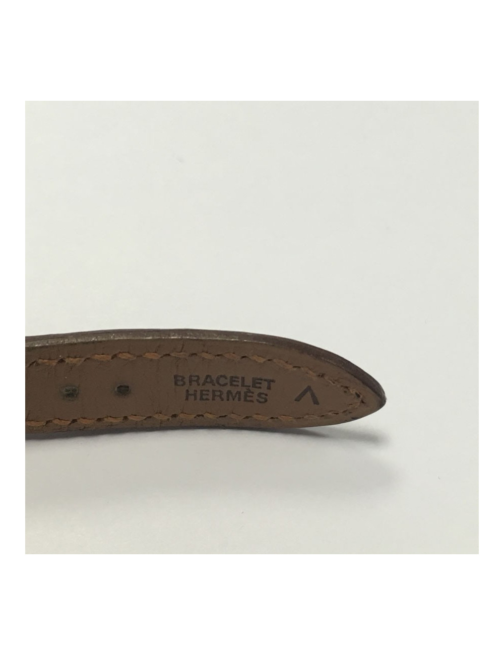 Montre HERMES Kelly pm en cuir crocodile orange et bijouterie dorée