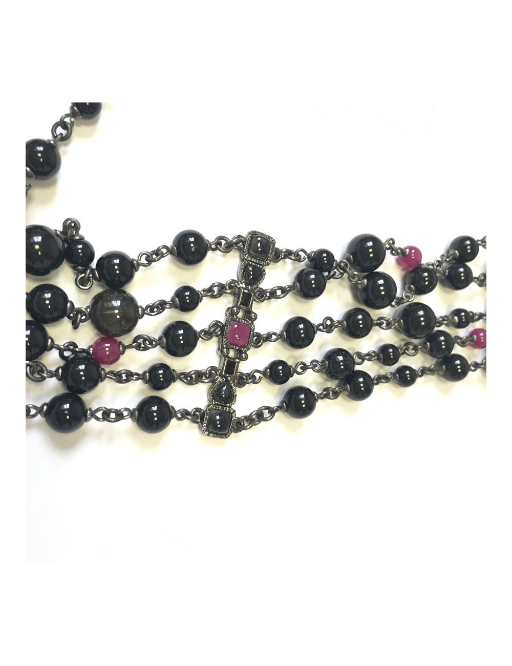 XXX Ceinture CHANEL 5 rangs de perles noires et chaîne argentée