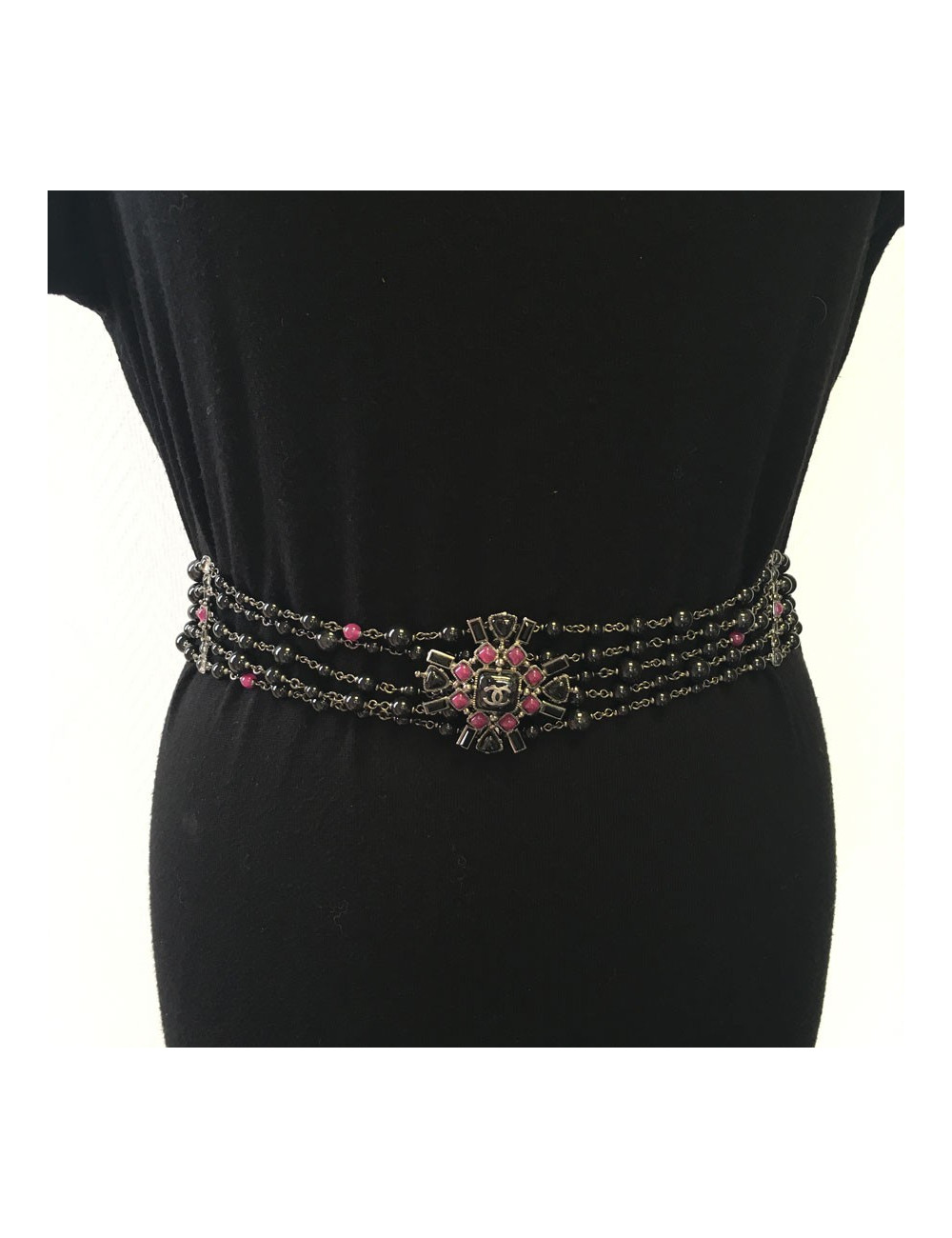 Ceinture CHANEL 5 rangs de perles noires et chaîne argentée