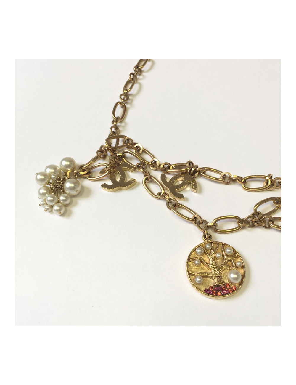 Belt necklace CHANEL golden chain and charms