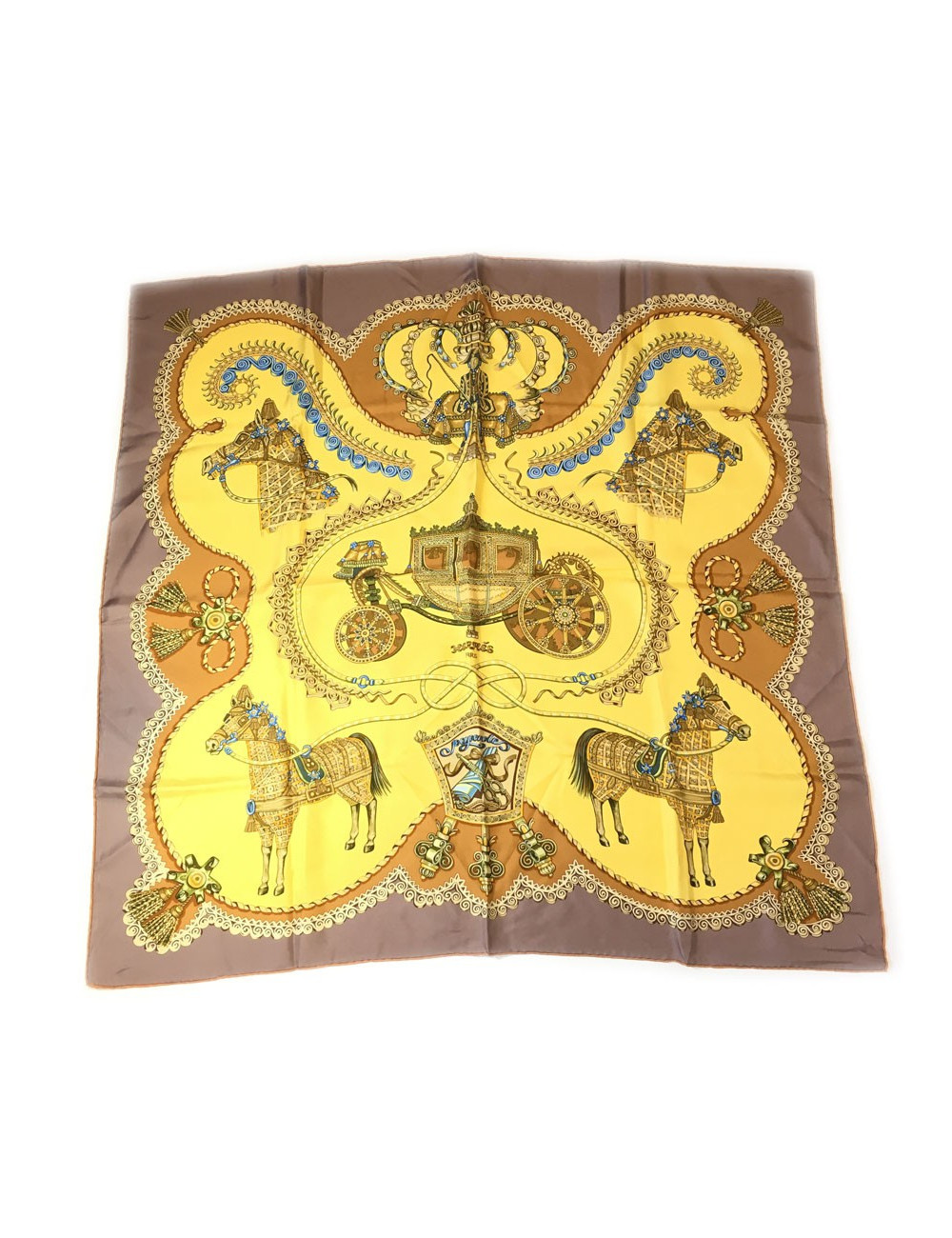 Carré HERMES "Papéroles" en soie