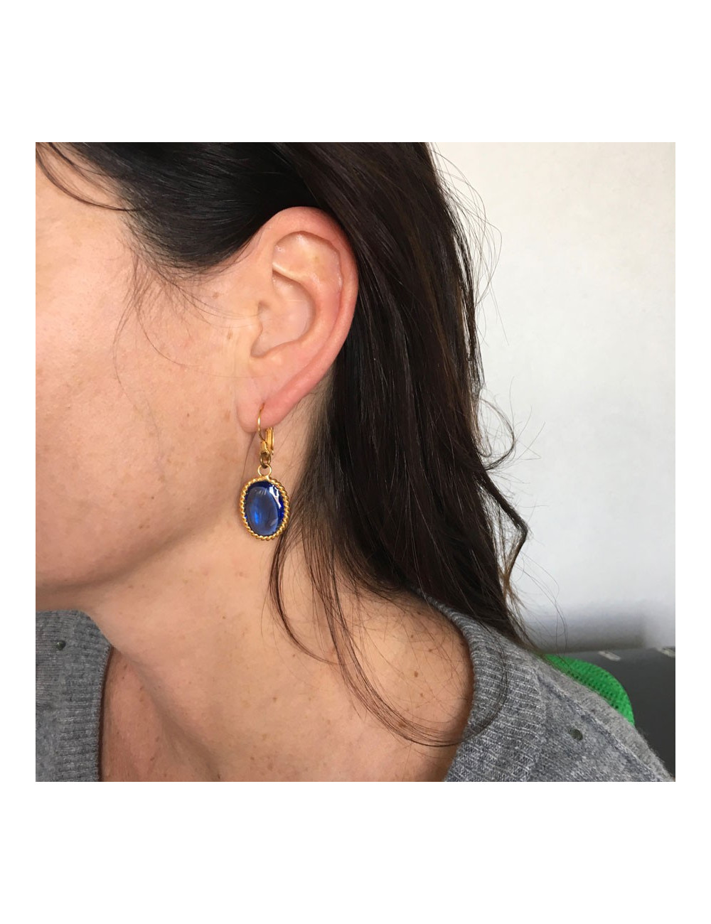 Boucles d'oreille clous MARGUERITE de VALOIS