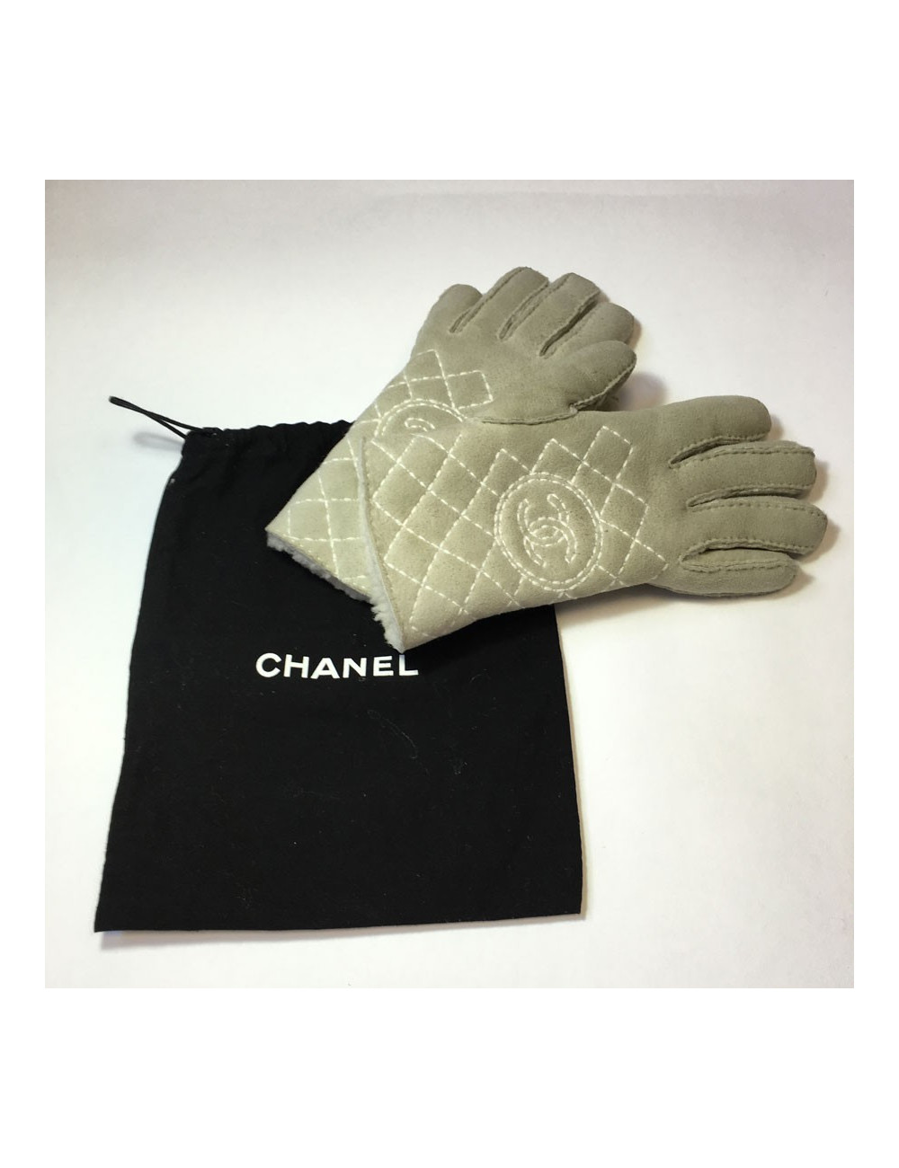CHANEL gloves Shearling size 6.5